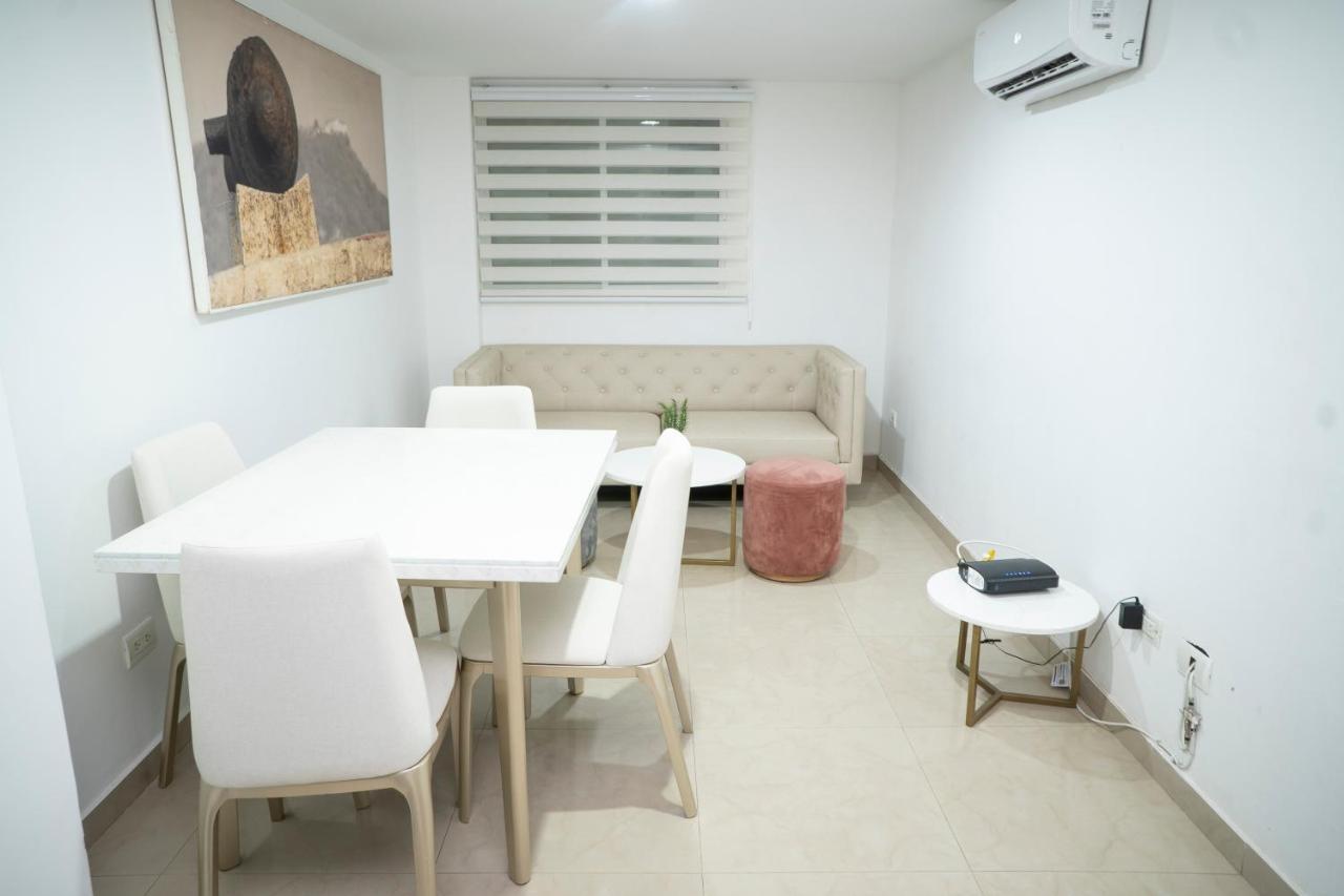 Appartamento Apartamento En Bocagrande - Edificio Minarete Cartagena Esterno foto